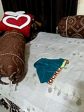 Chocolate stud10 online show from February 14, 9:00 pm