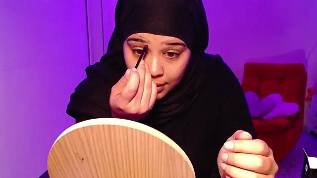 VenussTits97 online show from April 1, 11:46 pm