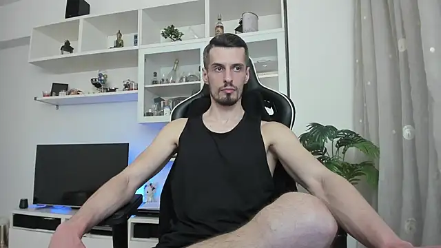 ToddClaytonn online show from April 20, 2:20 pm