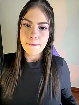 Sofia  cute3 online show from September 12, 4:12 am