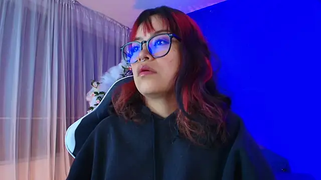 vanelope11 online show from April 1, 3:18 am