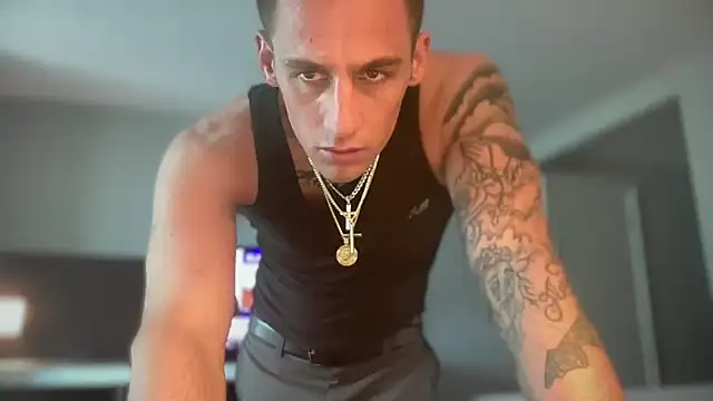 Snapshot of PeytonJohnn chatting on September 24, 5:16 pm PeytonJohnn online show from September 24, 5:16 pm