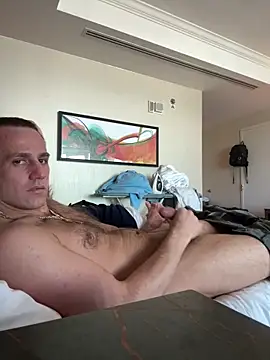 Snapshot of PeytonJohnn chatting on October 4, 5:00 pm PeytonJohnn online show from October 4, 5:00 pm