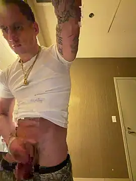 PeytonJohnn online show from November 15, 8:11 am