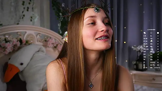 MonaEldon online show from May 1, 2:16 am