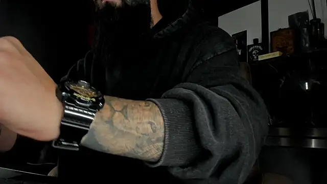 axxelrich  online show from October 28, 4:38 am