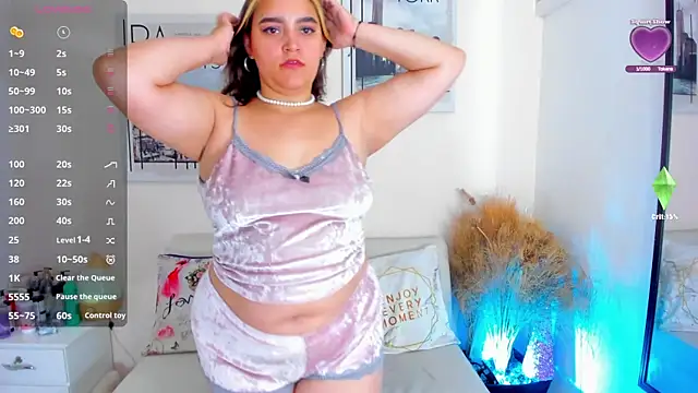Snapshot of katy_giil chatting on December 4, 2:59 pm katy giil online show from December 4, 2:59 pm