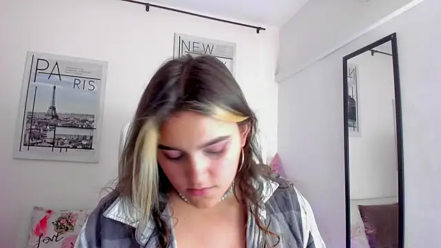 Snapshot of katy_giil chatting on February 4, 7:11 pm katy giil online show from February 4, 7:11 pm