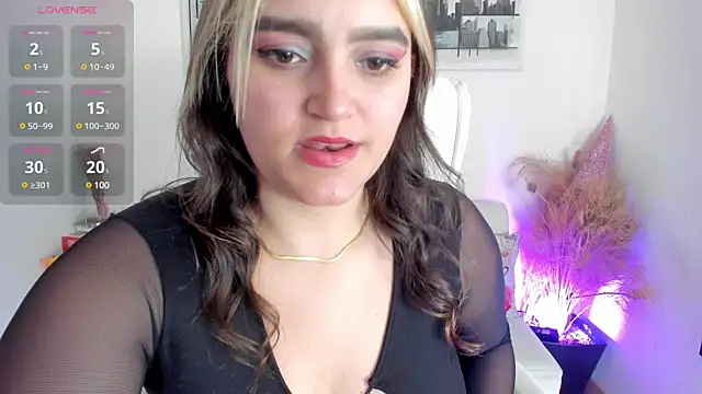 Snapshot of katy_giil chatting on March 11, 7:36 pm katy giil online show from March 11, 7:36 pm