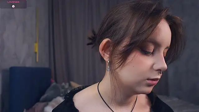 DevonaBucher online show from November 1, 5:09 am