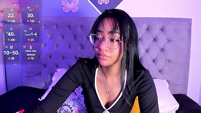 AriannaDavis online show from March 1, 8:10 pm