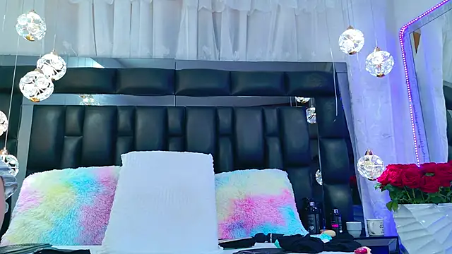 Snapshot of DahianaMoss chatting on October 9, 11:52 am DahianaMoss online show from October 9, 11:52 am