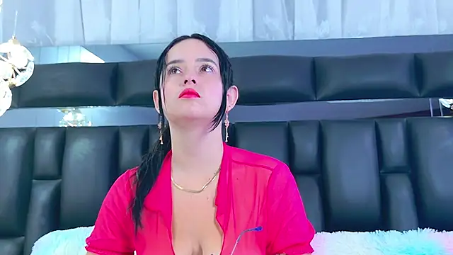 Snapshot of DahianaMoss chatting on October 19, 11:44 am DahianaMoss online show from October 19, 11:44 am