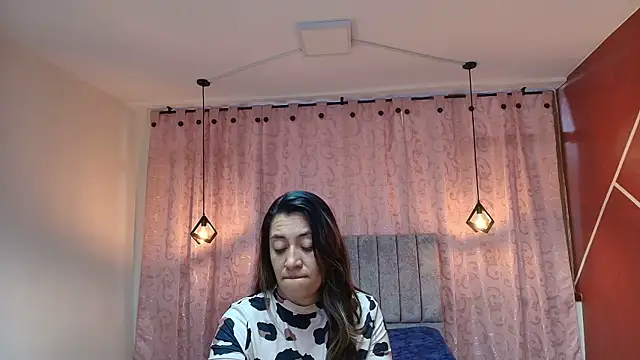 VioletaScott  online show from September 22, 1:57 pm