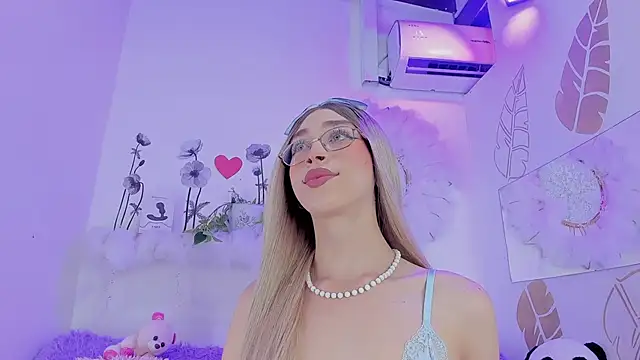 Ariadna Evangeline online show from November 28, 5:54 am