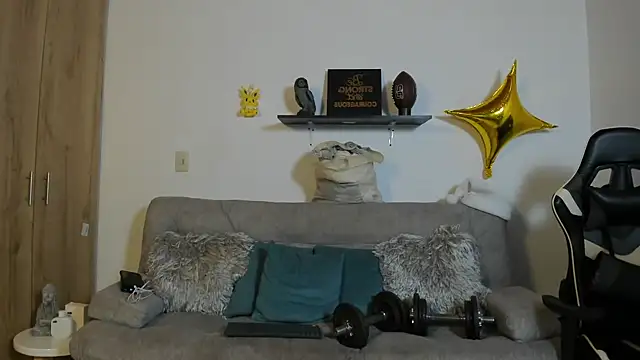 julian wallace online show from September 20, 3:07 am