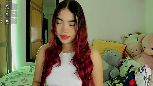 Snapshot of Lee_Ash chatting on February 18, 4:19 am Lee Ash online show from February 18, 4:19 am