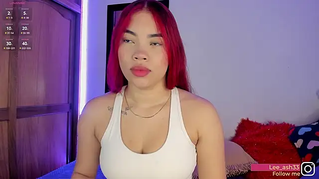 Snapshot of Lee_Ash chatting on March 3, 5:02 am Lee Ash online show from March 3, 5:02 am