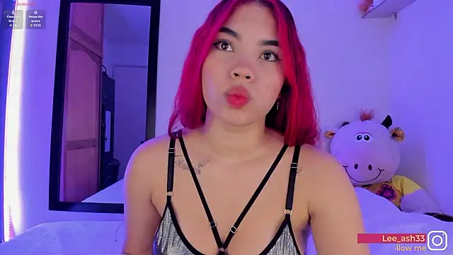 Snapshot of Lee_Ash chatting on March 7, 8:44 am Lee Ash online show from March 7, 8:44 am