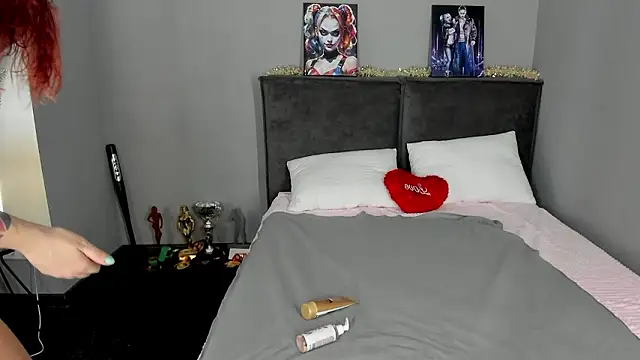 MuscleXXXBarbie online show from February 12, 9:04 am