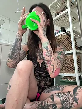 BrownieyQueen online show from March 7, 7:16 am