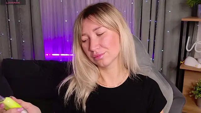 MilaBott online show from September 18, 8:22 pm