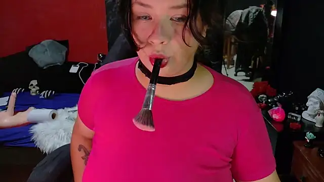 Snapshot of MaggaCass chatting on March 21, 7:46 pm MaggaCass online show from March 21, 7:46 pm