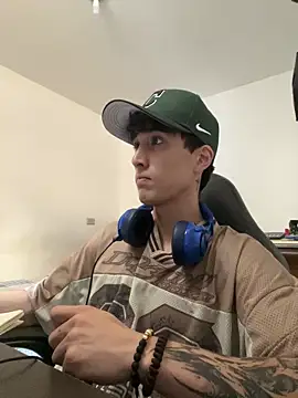 Snapshot of gojo_satoru_18 chatting on March 17, 5:05 pm gojo satoru 18 online show from March 17, 5:05 pm