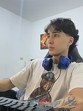 Snapshot of gojo_satoru_18 chatting on May 23, 11:53 pm gojo satoru 18 online show from May 23, 11:53 pm