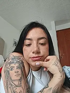 Snapshot of helena_smith chatting on April 19, 6:43 pm helena smith online show from April 19, 6:43 pm