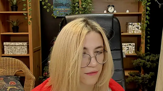 Moon13152 online show from January 26, 2:45 am