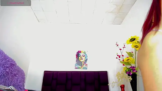 samantha official  online show from December 4, 10:08 pm