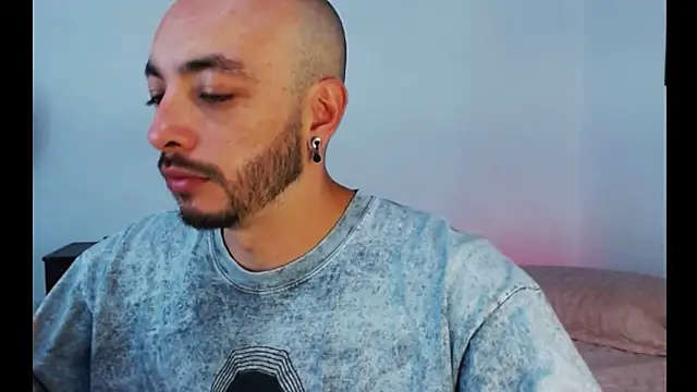 hotlatin92 online show from September 21, 3:19 am