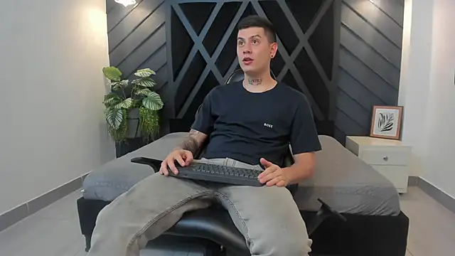 Yeiko Romero  online show from January 7, 11:14 pm