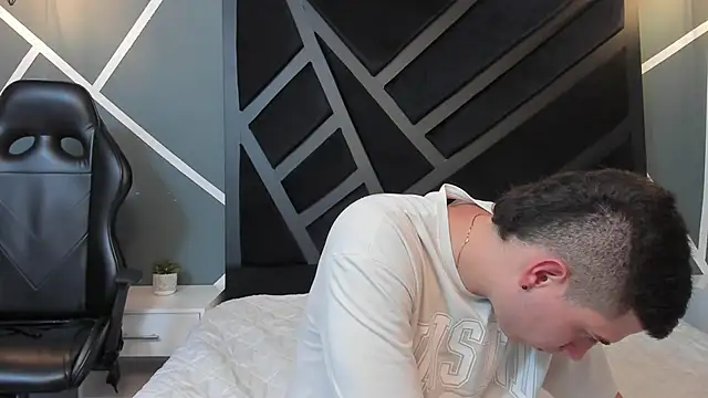 Yeiko Romero  online show from January 21, 5:20 pm