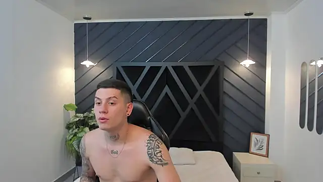 Yeiko Romero  online show from January 27, 5:26 pm