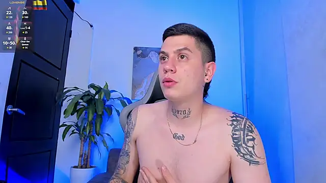 Snapshot of Yeiko_Romero_ chatting on February 15, 8:24 am Yeiko Romero online show from February 15, 8:24 am