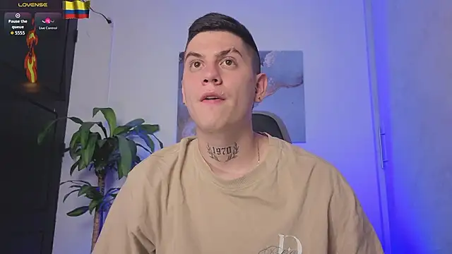 Snapshot of Yeiko_Romero_ chatting on February 28, 7:20 am Yeiko Romero online show from February 28, 7:20 am