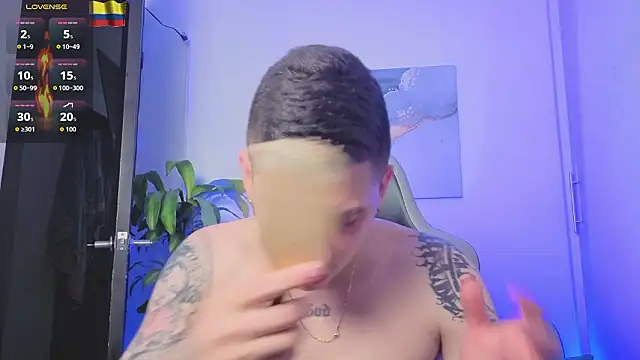 Snapshot of Yeiko_Romero_ chatting on March 2, 8:04 pm Yeiko Romero online show from March 2, 8:04 pm