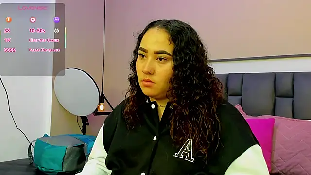 Snapshot of Ayla_martinez chatting on September 24, 2:04 am Ayla martinez online show from September 24, 2:04 am