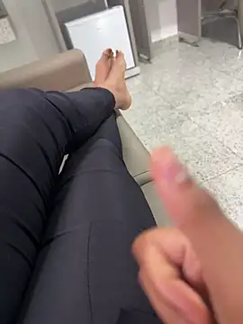 Palomasoouzaaak online show from February 6, 11:02 am