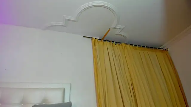 Snapshot of Athenaa_555 chatting on March 21, 4:49 am Athenaa 555 online show from March 21, 4:49 am