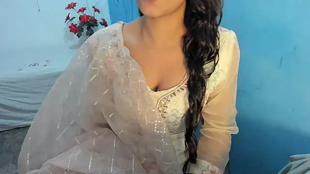 aarjulove online show from November 21, 1:32 pm