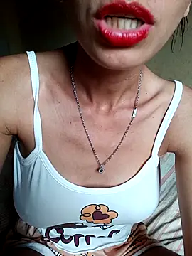 Nandasant09 online show from March 21, 4:40 pm