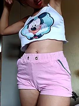 Nandasant09 online show from October 31, 4:30 pm