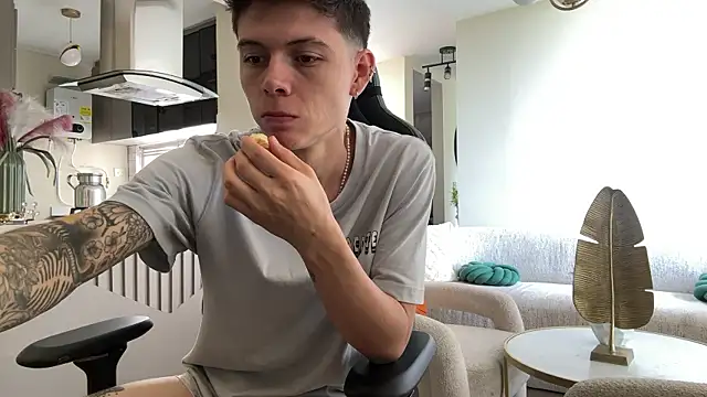 IsmaelRichardson online show from February 27, 3:56 pm