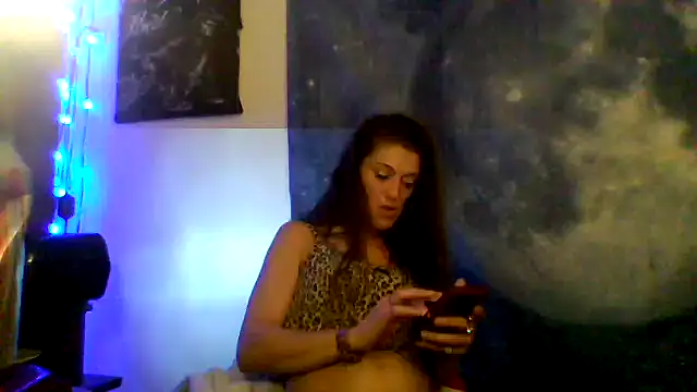 Snapshot of fantasymade69 chatting on December 2, 4:53 pm fantasymade69 online show from December 2, 4:53 pm