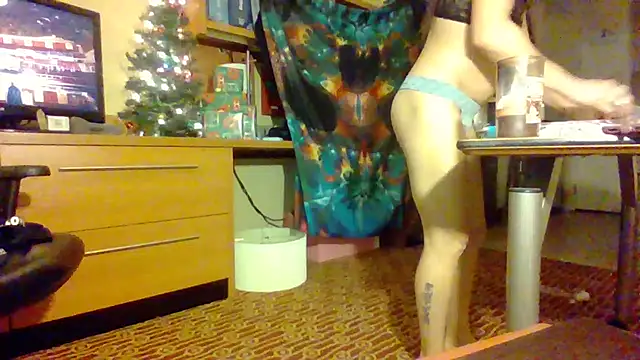 Snapshot of fantasymade69 chatting on December 22, 7:11 am fantasymade69 online show from December 22, 7:11 am