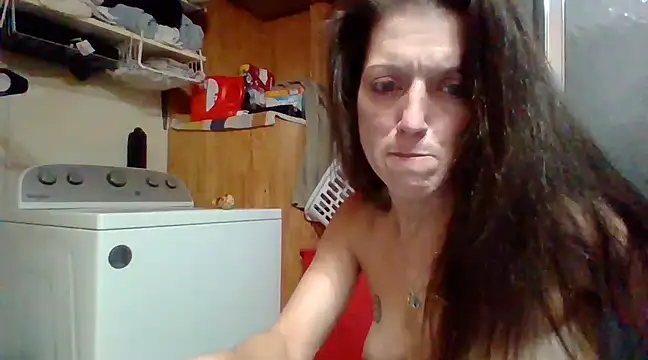 Snapshot of fantasymade69 chatting on January 7, 10:43 am fantasymade69 online show from January 7, 10:43 am