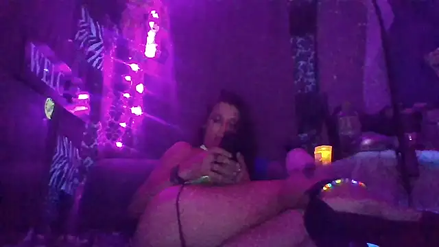 fantasymade69 online show from April 9, 4:45 am